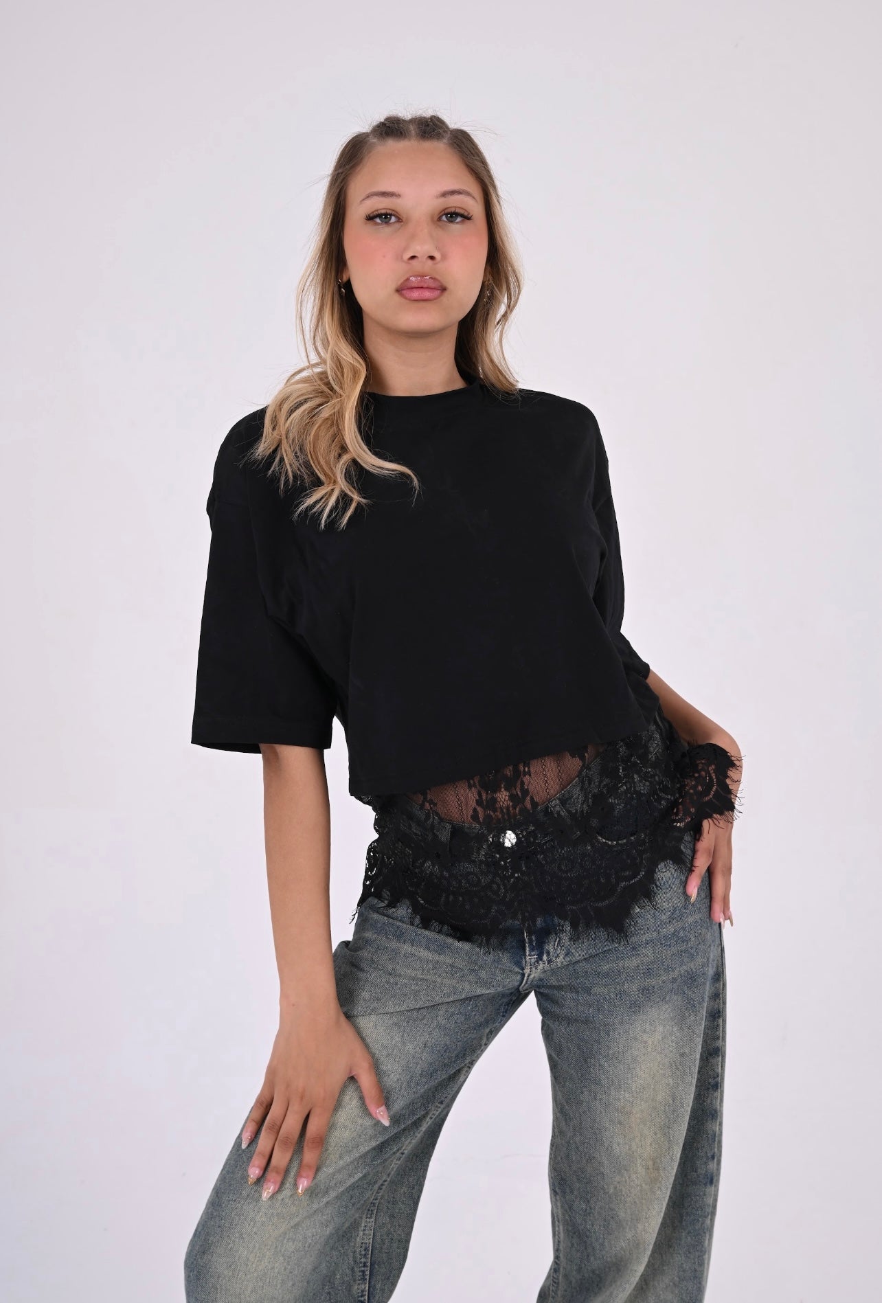 Eyelash Hem Tee In Black