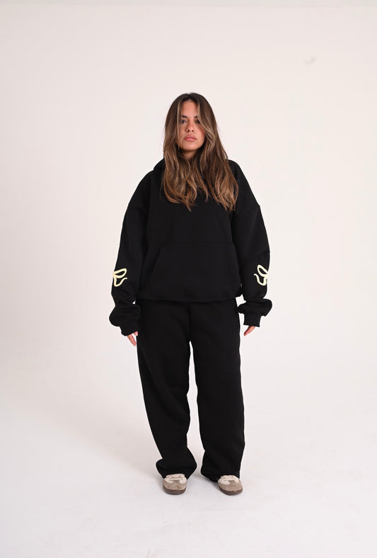 The Black Bow Set