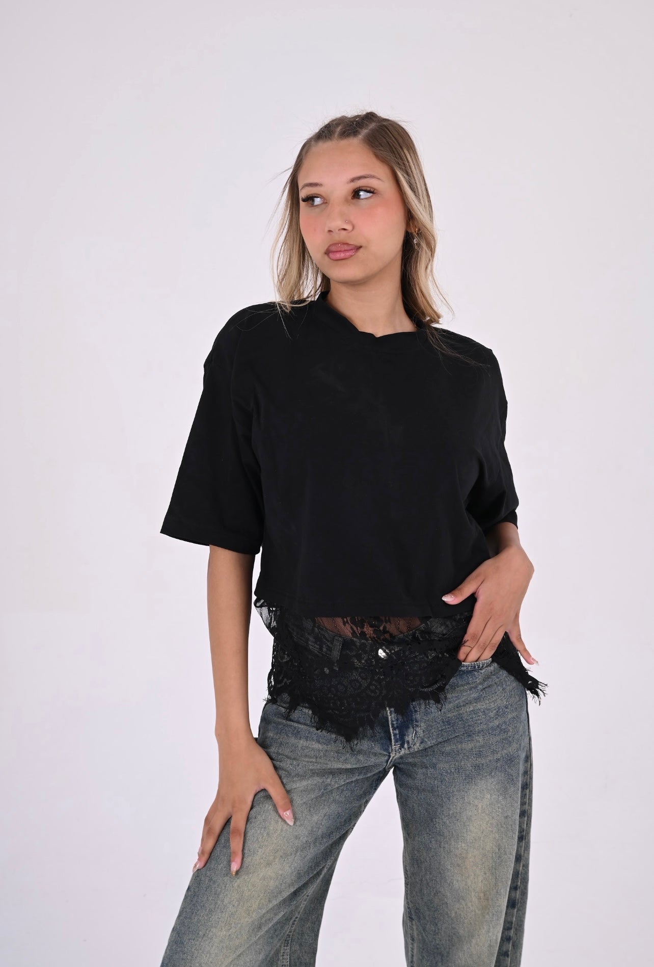 Eyelash Hem Tee In Black