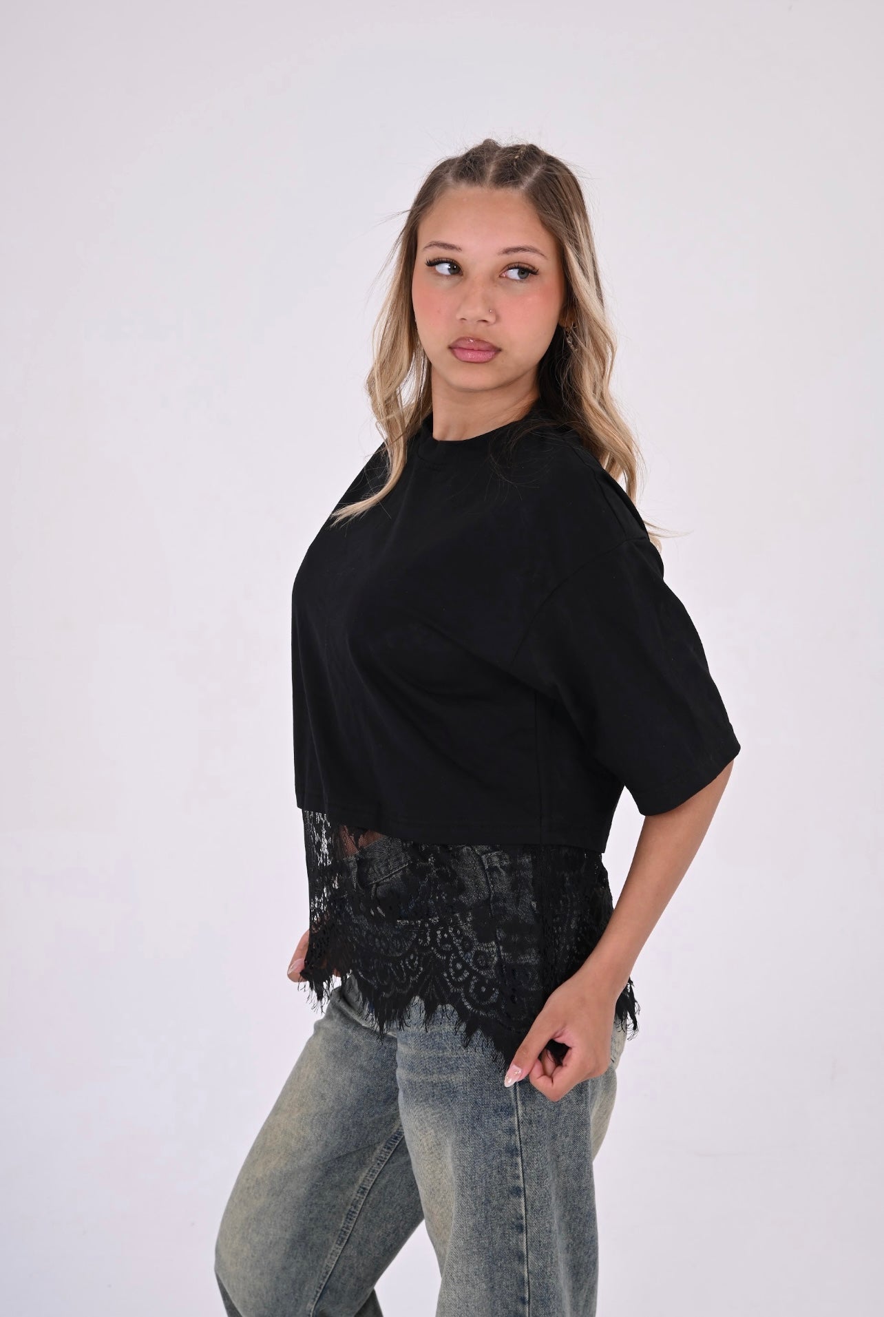 Eyelash Hem Tee In Black